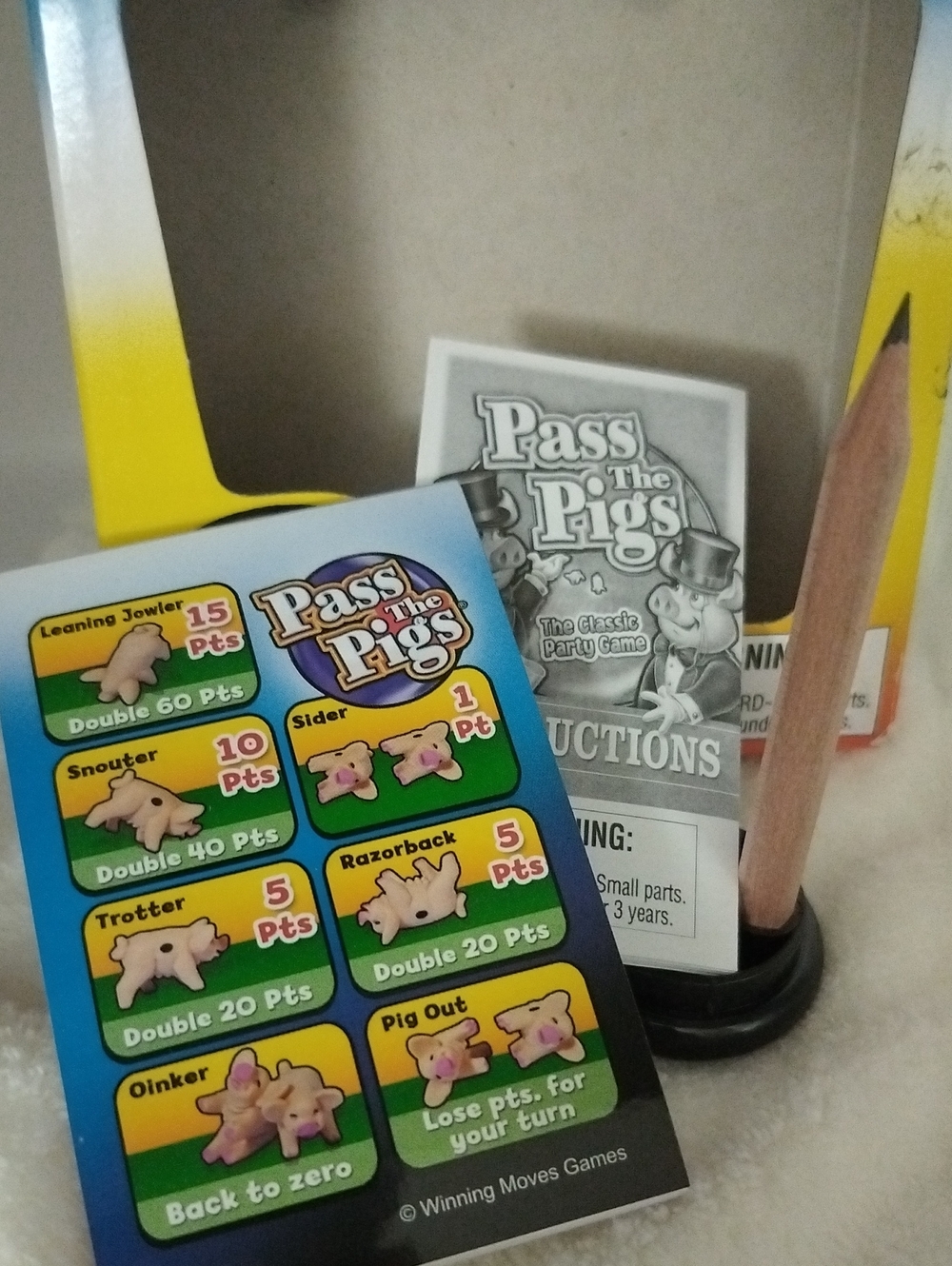 Pass The Pigs Travel Game With Pig Sty Dice Cup Complete *Open Box* - Picture 11 of 16